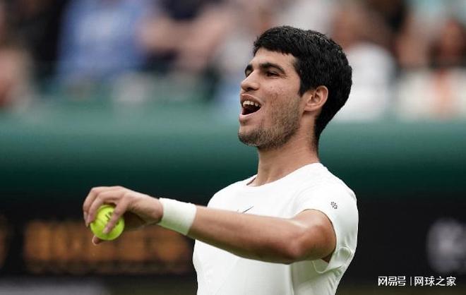 险些被扳平！卡赫胡德球员禁区爆射破门，但越位在先进球无效.