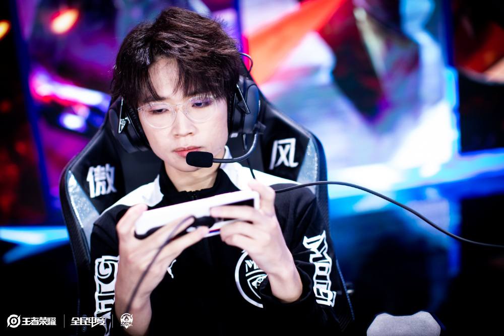 港的中场支 港的中场支